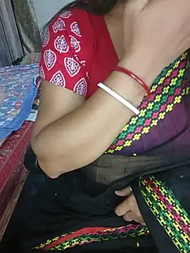 Snapshot of MAHI066 chatting on 06-23-26, 06:33 MAHI066 online show from 06-23-26, 06:33