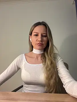 Snapshot of 1Moonlight1 chatting on 03-27-26, 06:51 1Moonlight1 online show from 03-27-26, 06:51