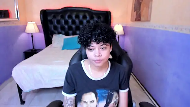 Snapshot of Sasha_Venom chatting on 02-12-26, 11:33 Sasha Venom online show from 02-12-26, 11:33