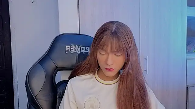 tiffanyy 777 online show from 06-18-26, 04:02