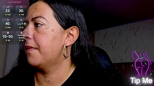 Snapshot of evelyn_harpeery chatting on 02-17-26, 11:07 evelyn harpeery online show from 02-17-26, 11:07