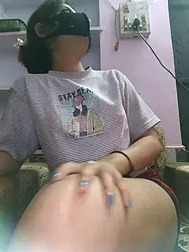 Snapshot of kinsu4763 chatting on 02-16-26, 03:30 kinsu4763 online show from 02-16-26, 03:30