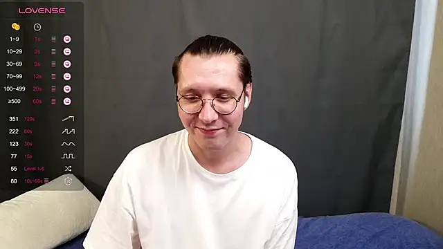 NakedIsaac online show from 06-27-26, 03:17