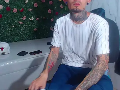 Boy tatto77 online show from 05-12-26, 03:42