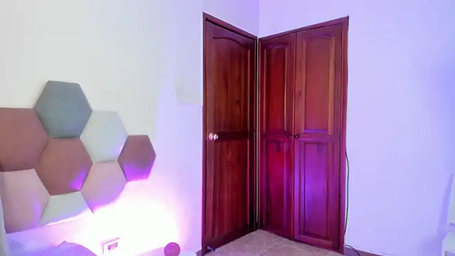 GahiaBelucci online show from 02-12-26, 01:28