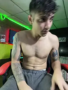 Snapshot of JustynAle2025 chatting on 03-03-26, 06:47 JustynAle2025 online show from 03-03-26, 06:47