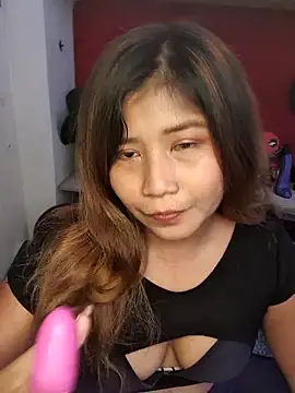 Michelle Ju17 online show from 12-18-25, 07:42