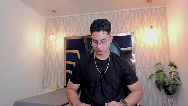 Noah Clarkk online show from 03-21-26, 05:27