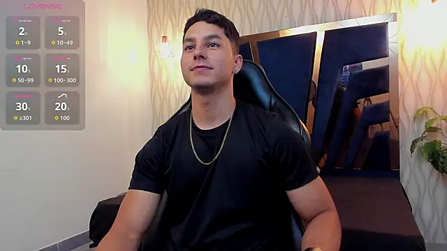 Noah Clarkk online show from 04-28-26, 03:06