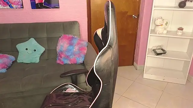 pinkygirl20 online show from 01-16-26, 08:18