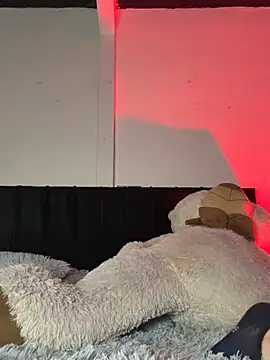 LARISSAEVANSS online show from 02-10-26, 06:28