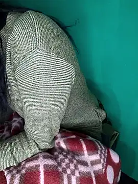 Snapshot of QWEEN7B chatting on 12-22-25, 12:24 QWEEN7B online show from 12-22-25, 12:24