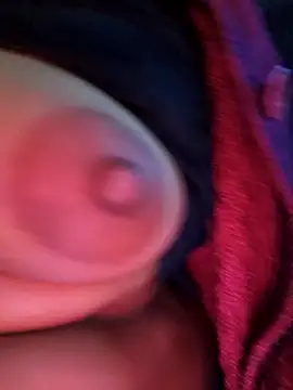 Snapshot of QWEEN7B chatting on 01-07-26, 11:56 QWEEN7B online show from 01-07-26, 11:56