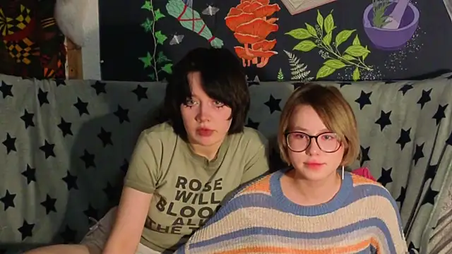 Snapshot of Ntmuforever chatting on 12-18-25, 10:16 Ntmuforever online show from 12-18-25, 10:16