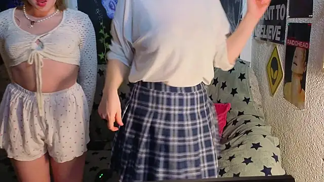 Snapshot of Ntmuforever chatting on 12-19-25, 09:33 Ntmuforever online show from 12-19-25, 09:33