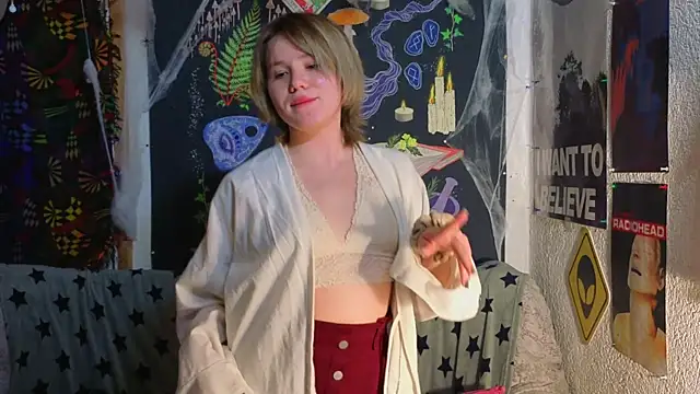 Snapshot of Ntmuforever chatting on 12-21-25, 09:55 Ntmuforever online show from 12-21-25, 09:55