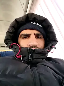 Snapshot of musa27272 chatting on 03-09-26, 04:38 musa27272 online show from 03-09-26, 04:38