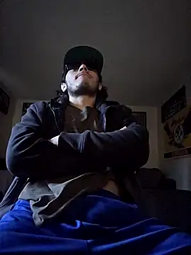 Snapshot of Mr_fromtheback chatting on 03-20-26, 02:22 Mr fromtheback online show from 03-20-26, 02:22