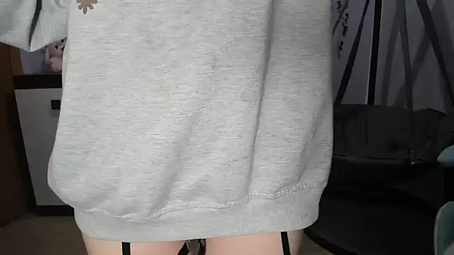 Snapshot of Yoonhee_ki chatting on 02-22-26, 04:16 Yoonhee ki online show from 02-22-26, 04:16