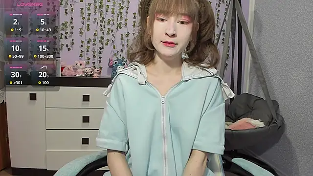 Snapshot of Yoonhee_ki chatting on 05-11-26, 04:04 Yoonhee ki online show from 05-11-26, 04:04