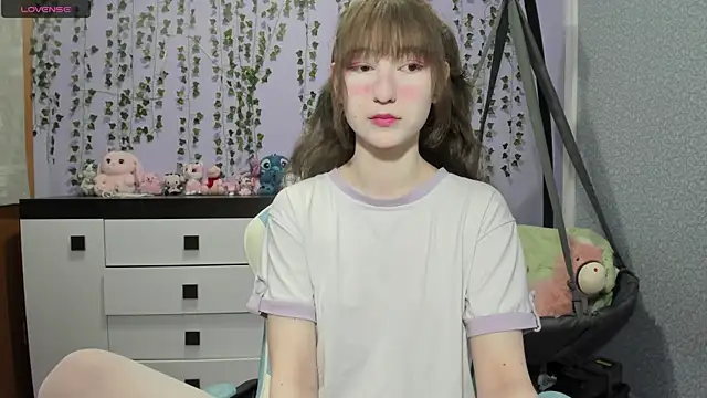 Yoonhee ki online show from 06-18-26, 03:05