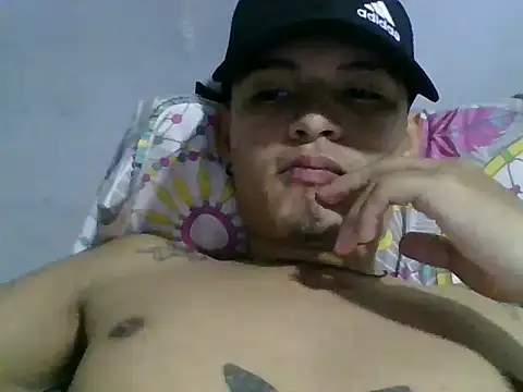 Snapshot of Andresdelvez chatting on 05-04-26, 02:24 Andresdelvez online show from 05-04-26, 02:24