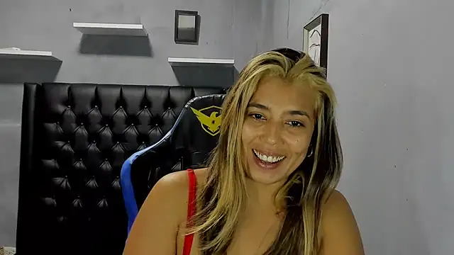 Snapshot of Misst3lla chatting on 02-07-26, 05:38 Misst3lla online show from 02-07-26, 05:38