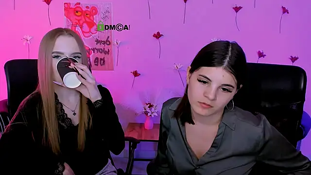 lizzie boom  online show from 03-19-26, 08:24