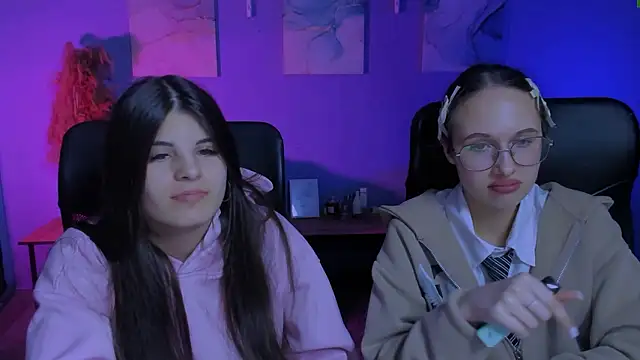 lizzie boom  online show from 03-27-26, 08:19