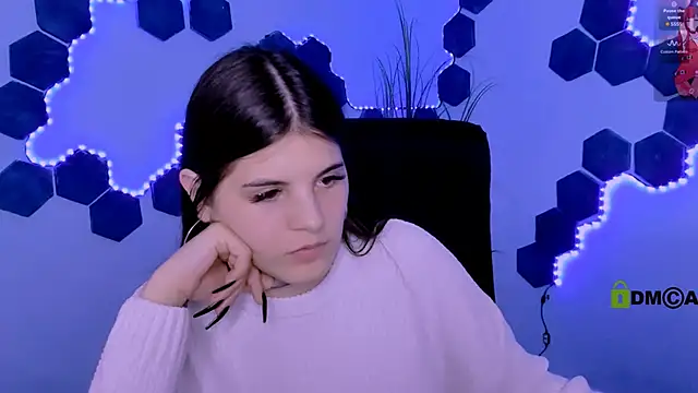 lizzie boom  online show from 03-31-26, 07:03