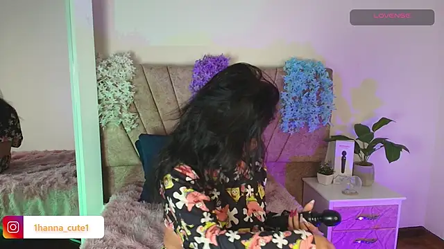 hannaa cute online show from 04-28-26, 11:04