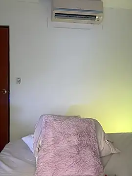 Snapshot of Zoe_mrl chatting on 03-26-26, 12:33 Zoe mrl online show from 03-26-26, 12:33