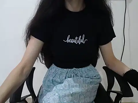 Snapshot of Farhana_beautyfull chatting on 04-21-26, 04:41 Farhana beautyfull online show from 04-21-26, 04:41