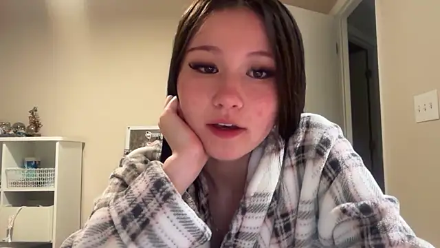 luvvivii online show from 05-13-26, 02:53