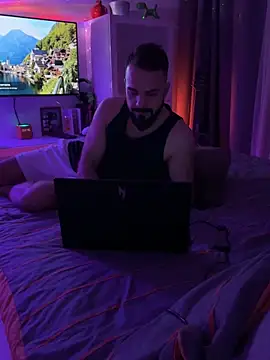 Kiskamalinka89 online show from 02-08-26, 12:47