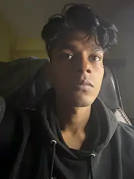 Snapshot of tooexpensive chatting on 02-14-26, 05:10 tooexpensive online show from 02-14-26, 05:10