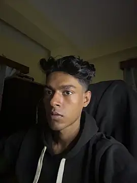 Snapshot of tooexpensive chatting on 02-15-26, 02:14 tooexpensive online show from 02-15-26, 02:14