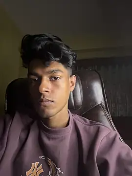 Snapshot of tooexpensive chatting on 02-17-26, 01:29 tooexpensive online show from 02-17-26, 01:29