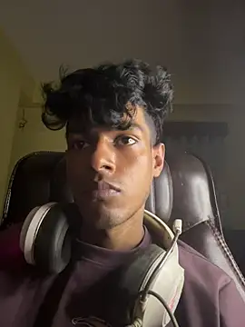 Snapshot of tooexpensive chatting on 02-19-26, 04:58 tooexpensive online show from 02-19-26, 04:58