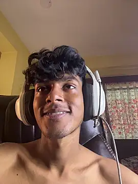 Snapshot of tooexpensive chatting on 02-20-26, 06:26 tooexpensive online show from 02-20-26, 06:26