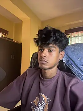 Snapshot of tooexpensive chatting on 02-26-26, 05:28 tooexpensive online show from 02-26-26, 05:28