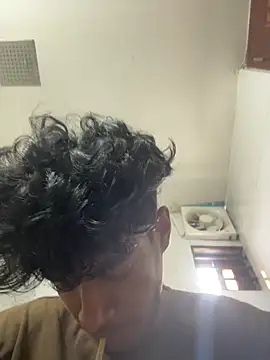 Snapshot of tooexpensive chatting on 03-12-26, 02:39 tooexpensive online show from 03-12-26, 02:39