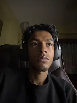 Snapshot of tooexpensive chatting on 03-18-26, 01:03 tooexpensive online show from 03-18-26, 01:03