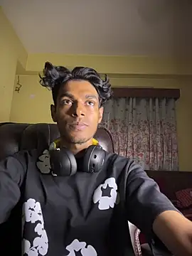 Snapshot of tooexpensive chatting on 03-20-26, 04:34 tooexpensive online show from 03-20-26, 04:34