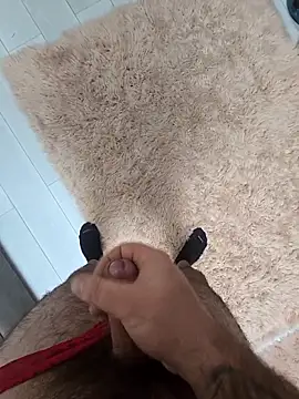 Snapshot of ruffy_35 chatting on 02-18-26, 08:32 ruffy 35 online show from 02-18-26, 08:32