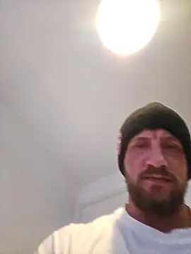 BigDhornyboi2026 online show from 12-19-25, 10:33