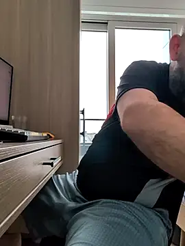 Hairy bear86 online show from 02-23-26, 07:11