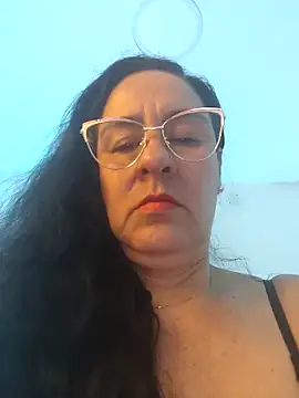 Snapshot of KiaraFoster chatting on 04-08-26, 11:21 KiaraFoster online show from 04-08-26, 11:21