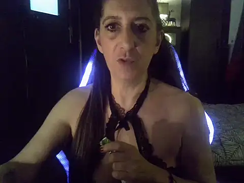 Snapshot of labelgecoquine chatting on 10-27-25, 08:35 labelgecoquine online show from 10-27-25, 08:35