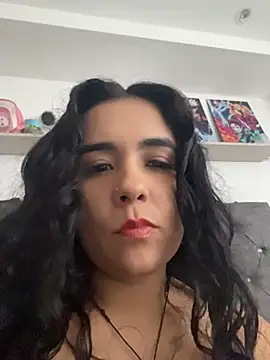 Snapshot of ateneacute chatting on 06-17-26, 06:31 ateneacute online show from 06-17-26, 06:31